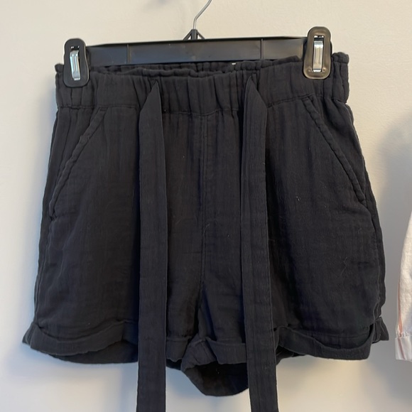 PACK OF THREE SHORTS - Picture 5 of 8